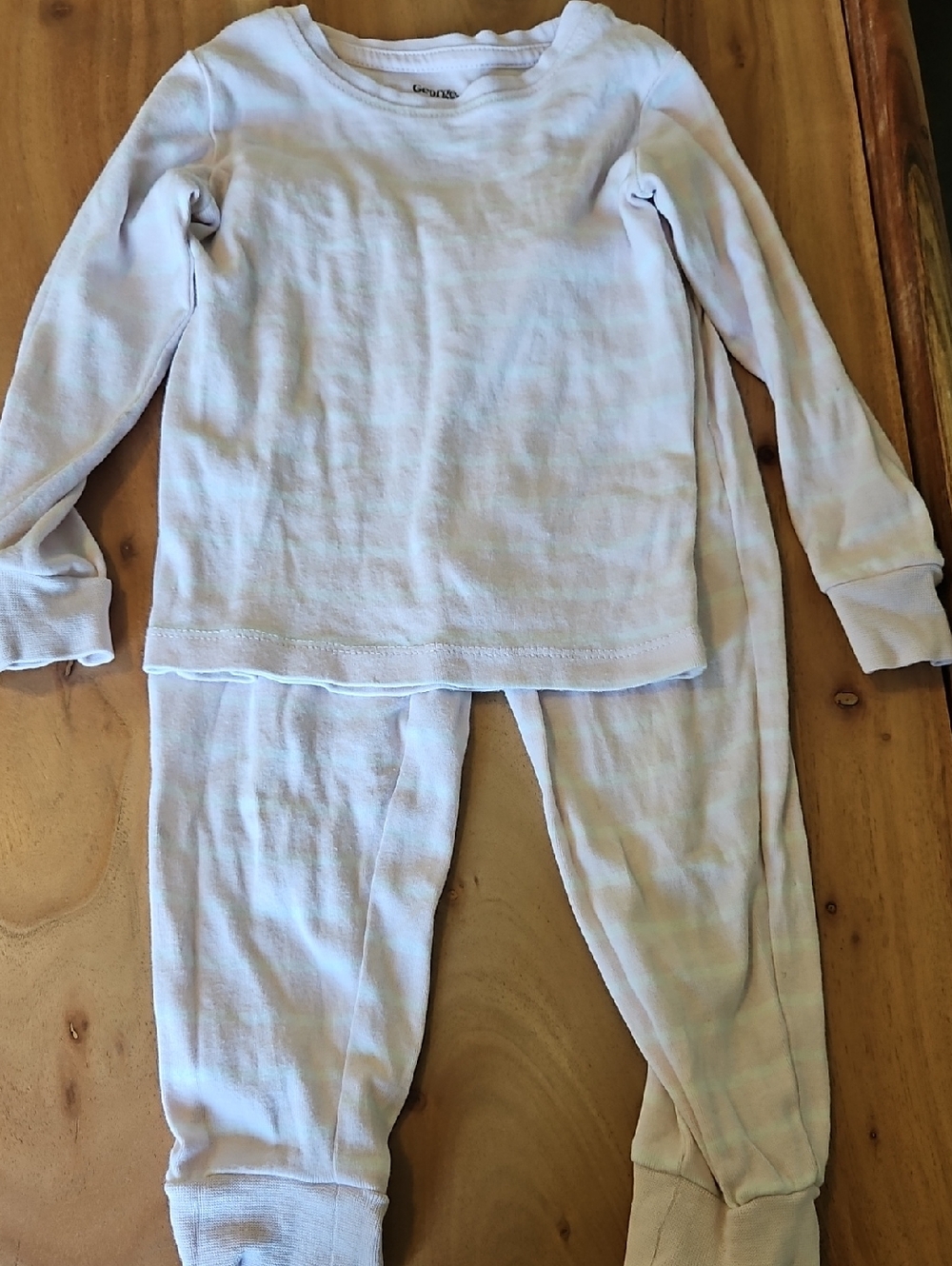 🌛 2 For $10 - Soft Pink/White Two-Piece Long-Sleeve Pajama Set